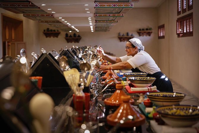Discovery of Moroccan Culinary Heritage, History and Secrets - Language, group size and family suitability