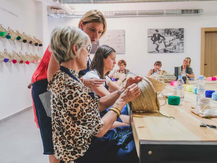 Embroider Your Name in Arabic Calligraphy – Marrakech Medina - Mint tea, pastry, and a slower Medina rhythm
