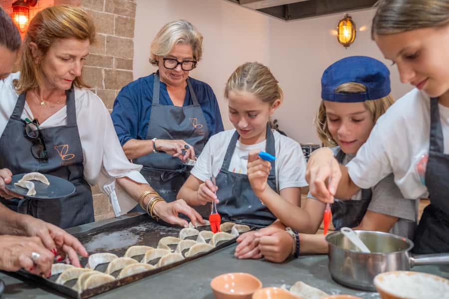 Essaouira: Moroccan pastry workshop - The mint tea ceremony and tasting