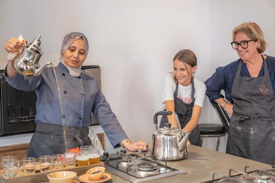Essaouira: Moroccan pastry workshop - Language, pace, and the feel of the session