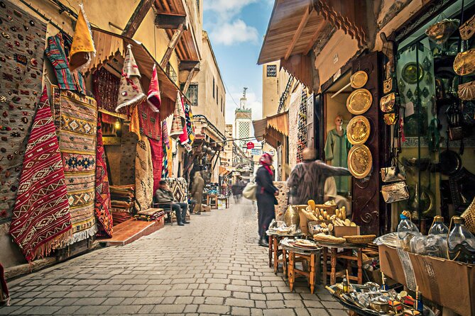 Exclusive Fez Medina Walking Tour with Private Guide - Why a private guide helps in Fez