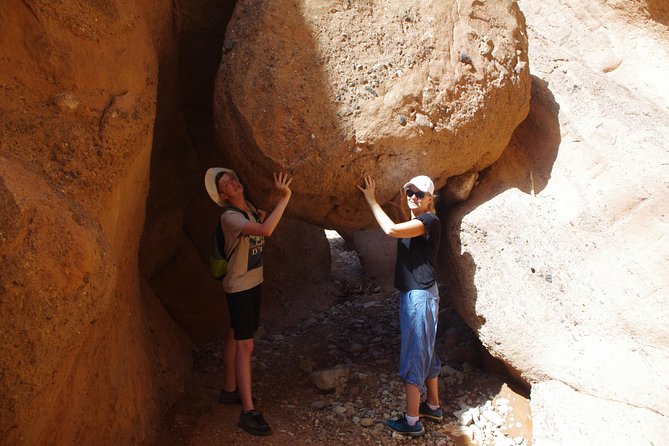 Excursion to Gorge Dades and Canyon Fingers of Monkey Morocco - Why this Dades walk is more than a canyon photo stop