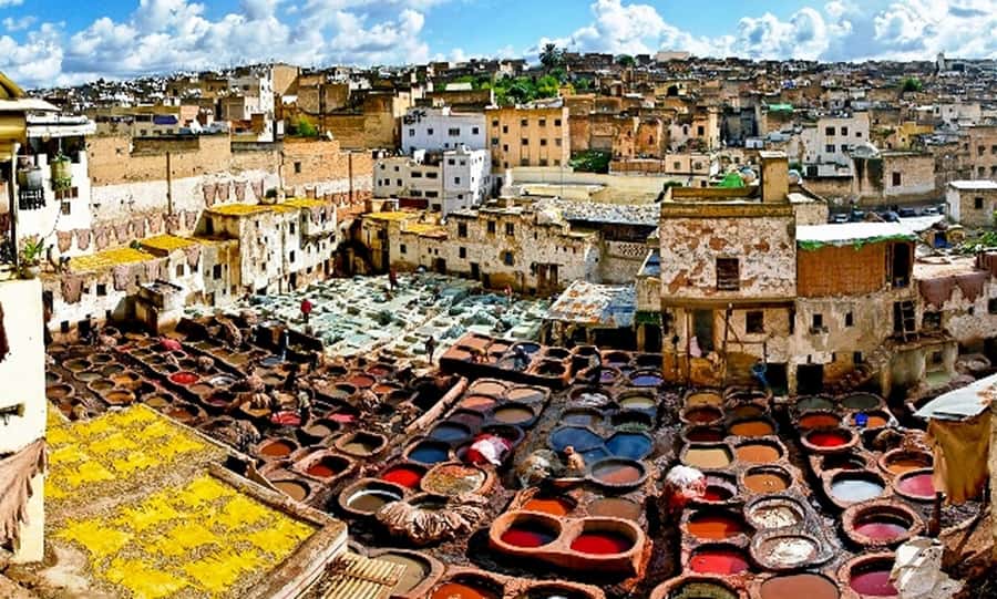 Explore Fes: Unforgettable Guided Walking Tour of the Medina - Why a guide helps inside Fes Medina