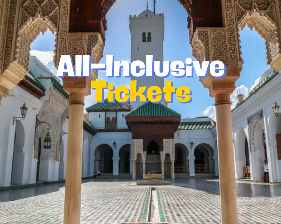 Fes: Guided Sightseeing Tour with Luxury Car - Bab Boujloud and the first view of old Fes
