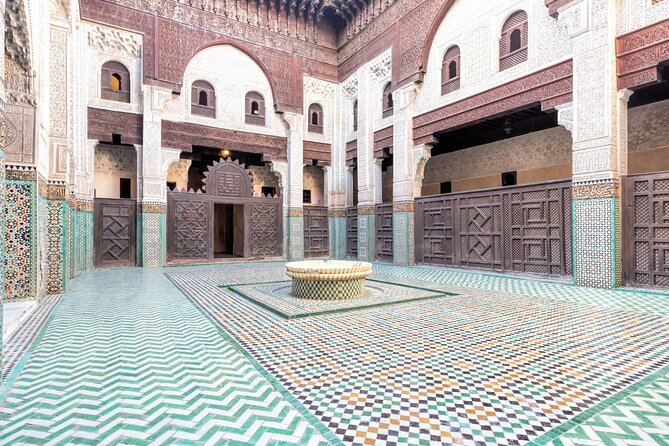 Fes Guided Tour - Nejjarine Fountain and the craft streets