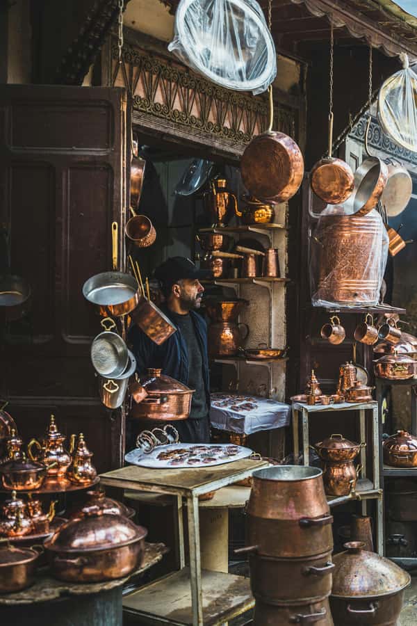 Fes: Royal Palace, Madrasa, Tannery & Souks and Medina Tour - Walking the souks and learning the Medina’s pattern