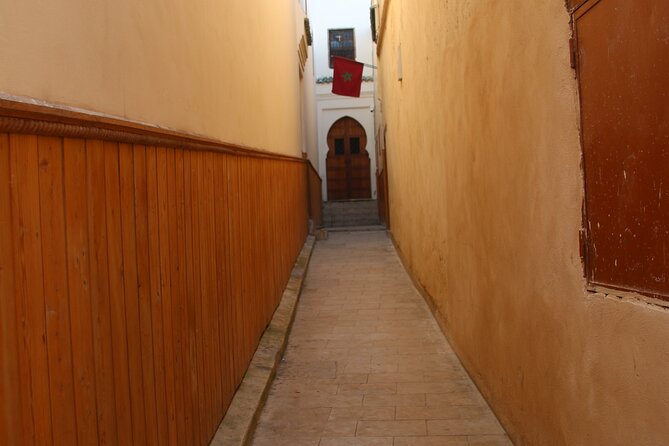 Fes wonders - Al-Qarawiyyin and Moulay Idriss II