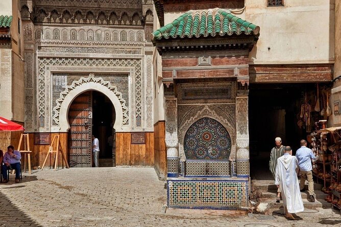 Fez Guided Tour with lunch from Casablanca - Bab Boujloud gives you the right first look