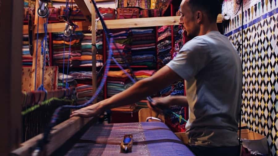 Fez Medina Guided Tour - Artisan cooperatives and the shopping question