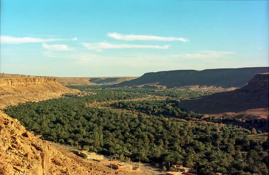 From Fes: 2-Day Luxury Desert Tour to Marrakech & Back Fez - Midelt Lunch and the Long Road South