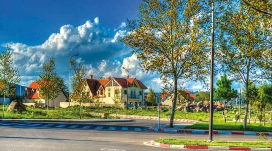 From Fez: Middle Atlas Ifran and Forest of Monkeys Day Trip - Ifrane National Park and the Barbary macaques