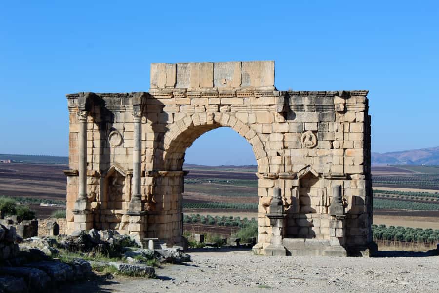 From Fez: Volubilis Moulay Idriss and Meknes Day Trip - Volubilis and the Roman remains
