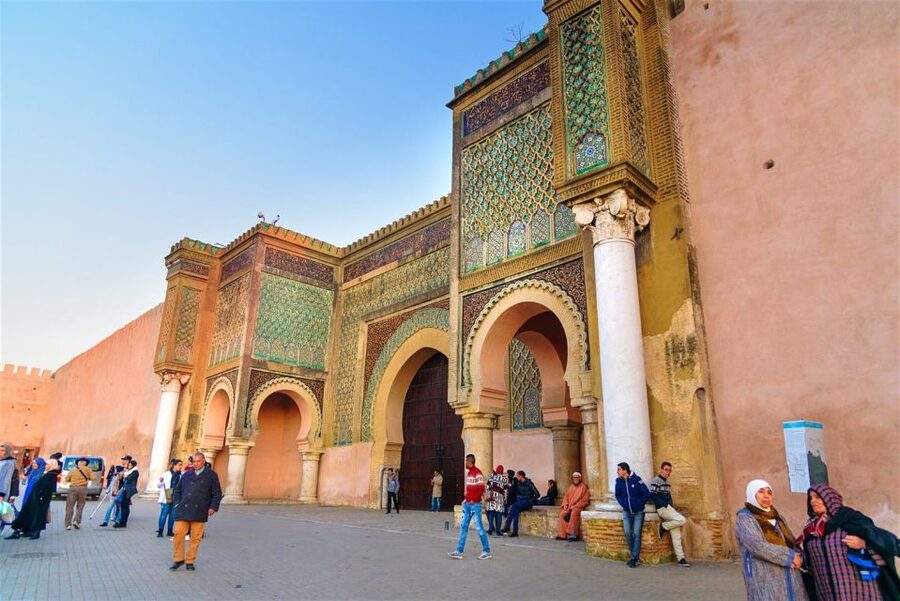 From Fez: Volubilis Moulay Idriss and Meknes Day Trip - Who should book this experience