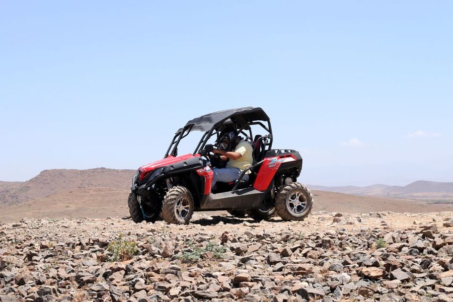 From Marakkesh: Half Day Buggy Adventure in Agafay Desert - High Atlas views and the Lake Takerkoust option
