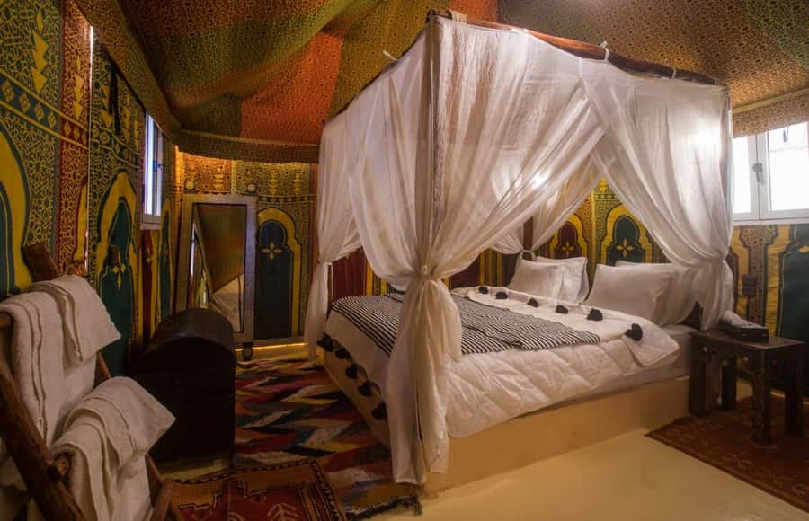 From Marrakech: 3-Day Desert Tour to Fes via Erg Chebbi - Ouarzazate and the road through the Valley of Roses