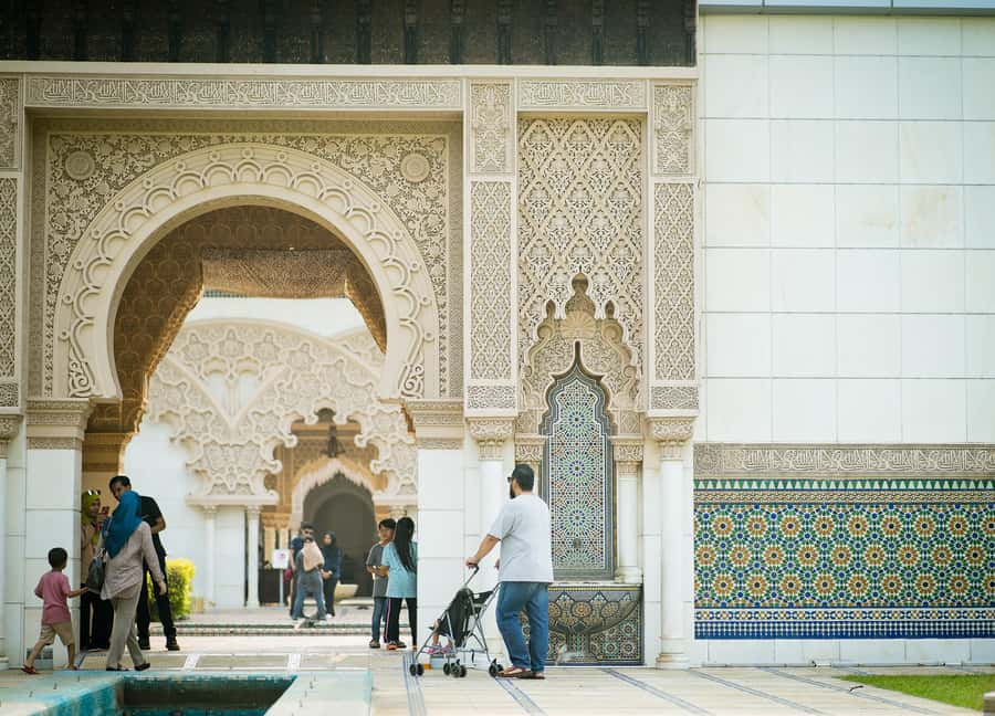 From Marrakech: 4-Day Journey Imperial Cities & Chefchaouen - Day 3: The Rif Mountains and blue-painted Chefchaouen