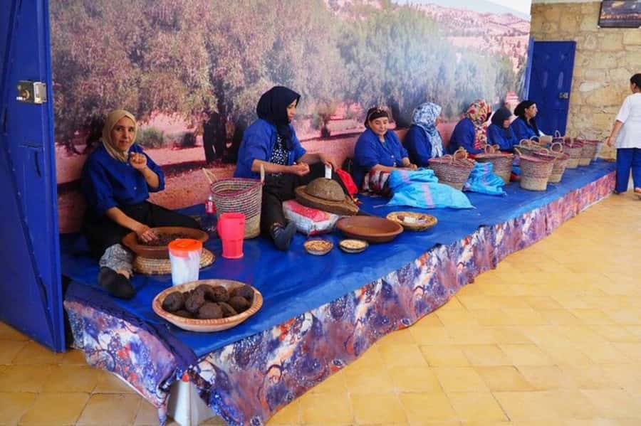 From Marrakech: Atlas Mountains Summit Trek - Down through the Tidli Plateau and mountain villages