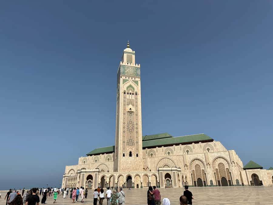 From Marrakech: Casablanca Day Trip by van - What the guides add to the day