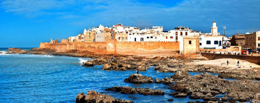 From Marrakech: Small Group To Essaouira & Medina Day Trip - A calmer medina with thuya wood workshops
