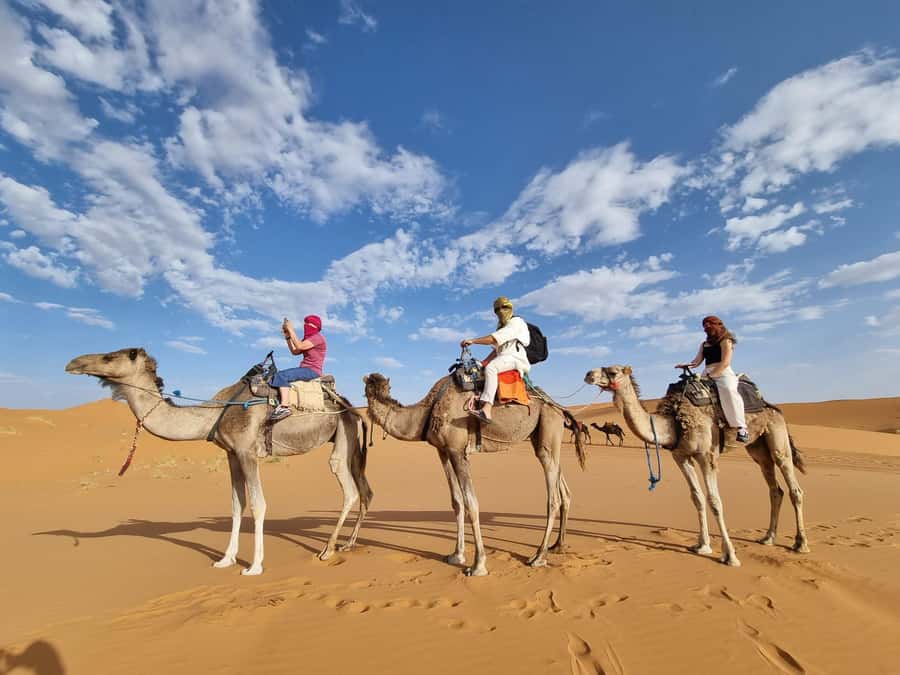 From Marrakech to Merzouga Erg Chebbi: 4-Day Desert Tour - Day one, crossing Tizi N Tichka to Ait Benhaddou