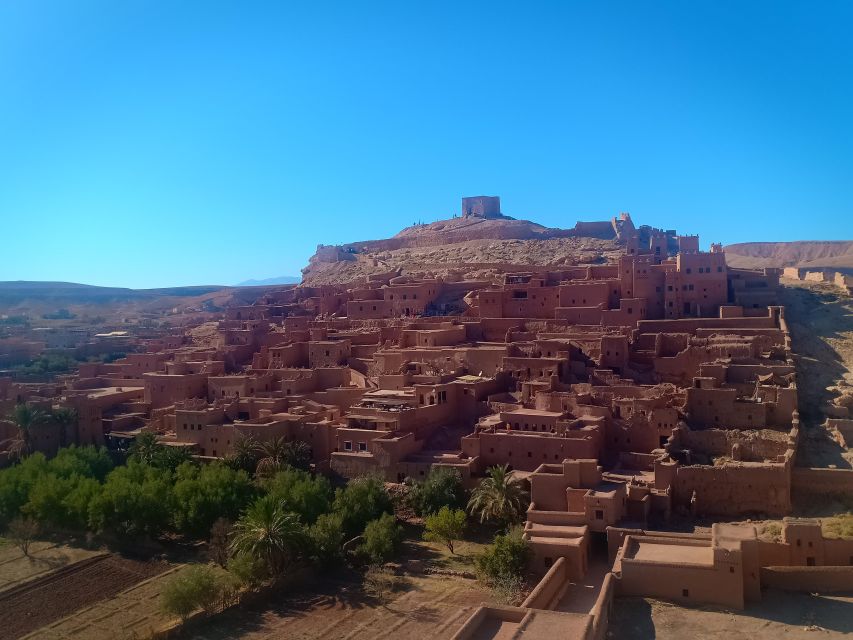 From Marrakech to Merzouga Erg Chebbi: 4-Day Desert Tour - Guides, group size, and the feel of the trip