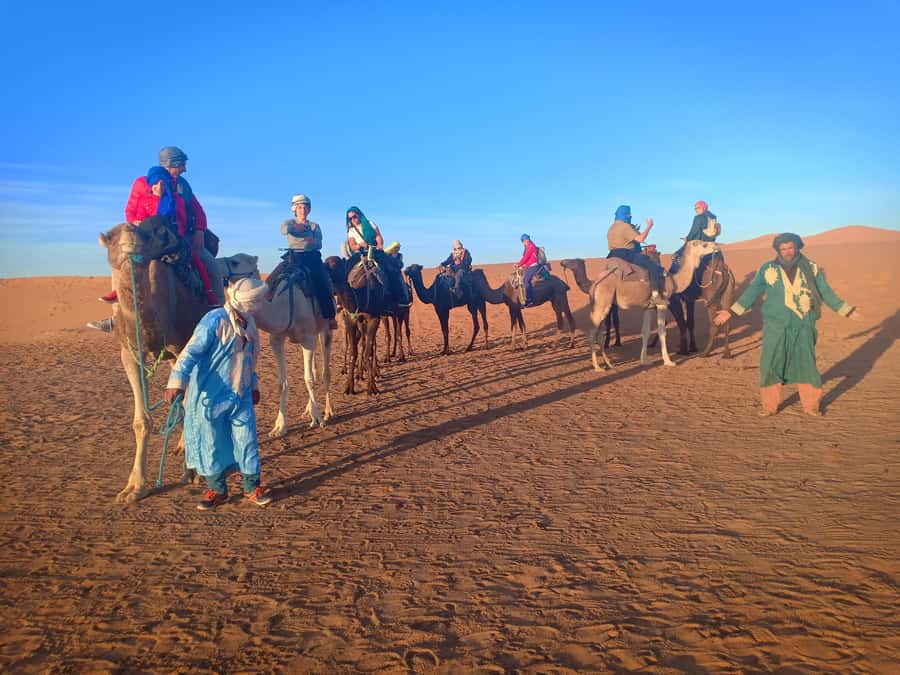 From Marrakech to Merzouga Erg Chebbi: 4-Day Desert Tour - Food, lodging, and what the price really covers
