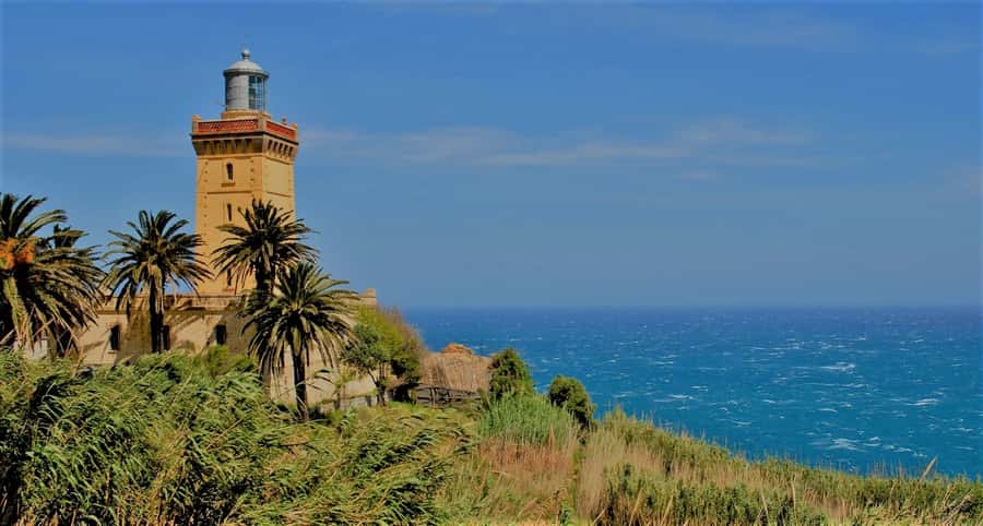 From Tarifa: Tangier Full-Day Trip with Lunch - A Moroccan lunch with local flavor