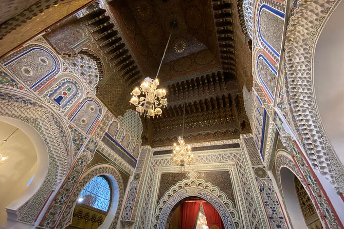 Half-Day Private Guided Walking Tour of the Old Medina of Fez - Why a private guide matters in Fez