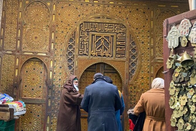 Half-Day Private Walking Tour of the Authentic City of Fez - Bab Boujloud opens the old-city story