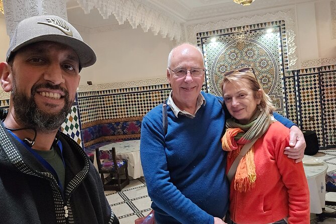 Hidden historical sites at Medieval City of Fez - Carpet making and the difference between styles