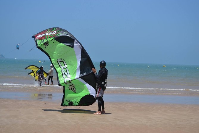 KiteSurfing or Surfing Experience in Essaouira - Surfing or kitesurfing: choosing the right fit