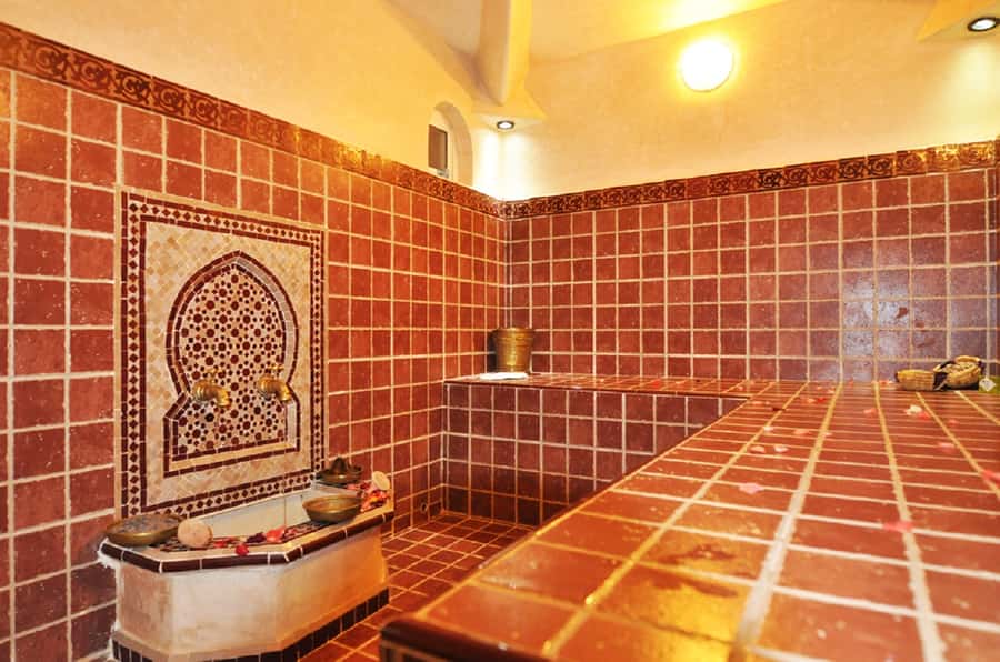 Marrakech: 2-Hour Traditional Moroccan Hammam Experience - A traditional hammam, not a hotel spa