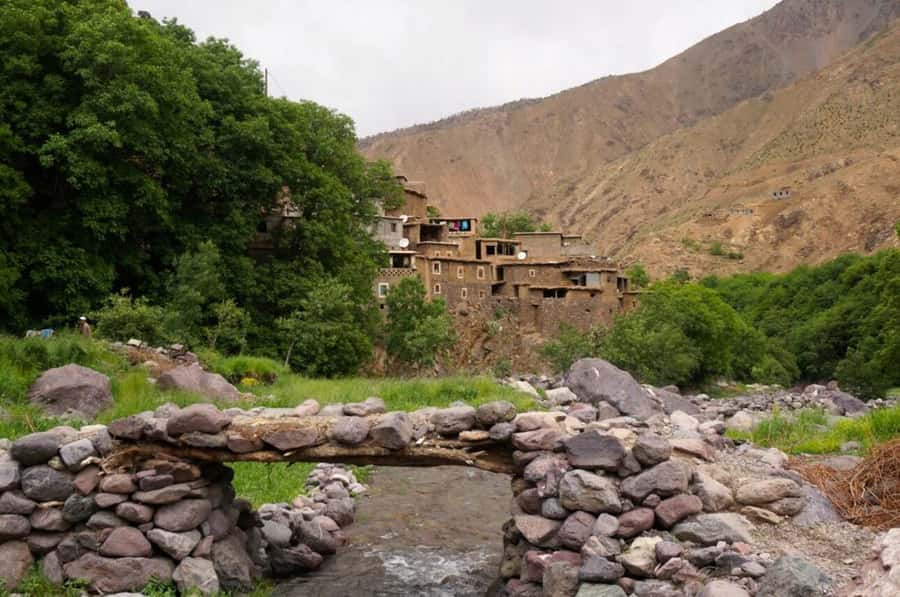Marrakech: 3-Day High Atlas Mountains and Three Valleys Trek - Day two: Aguersiwal, Matat, and the Oudit Pass