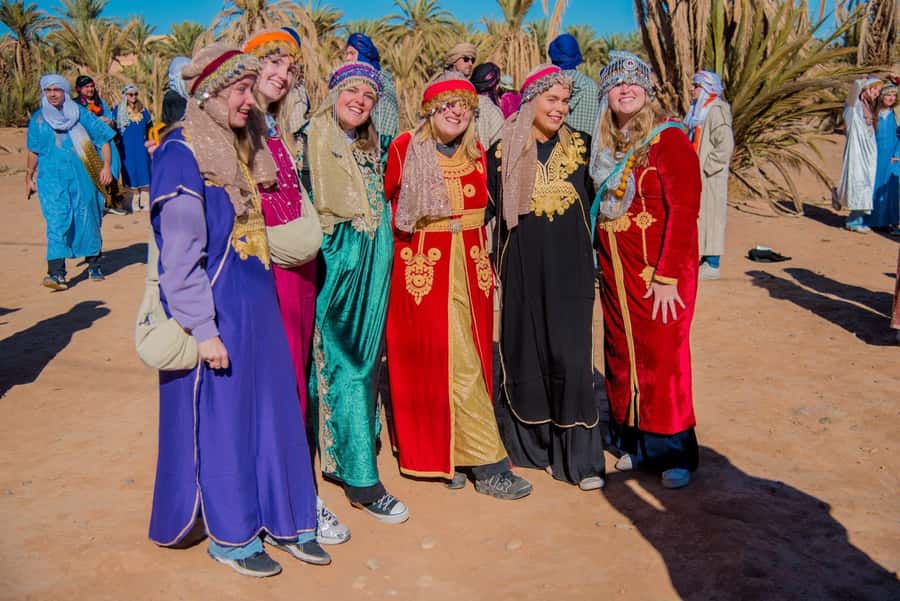 Marrakech: 3-Day Merzouga Desert Tour Camel & Sandboarding - First night in Dades