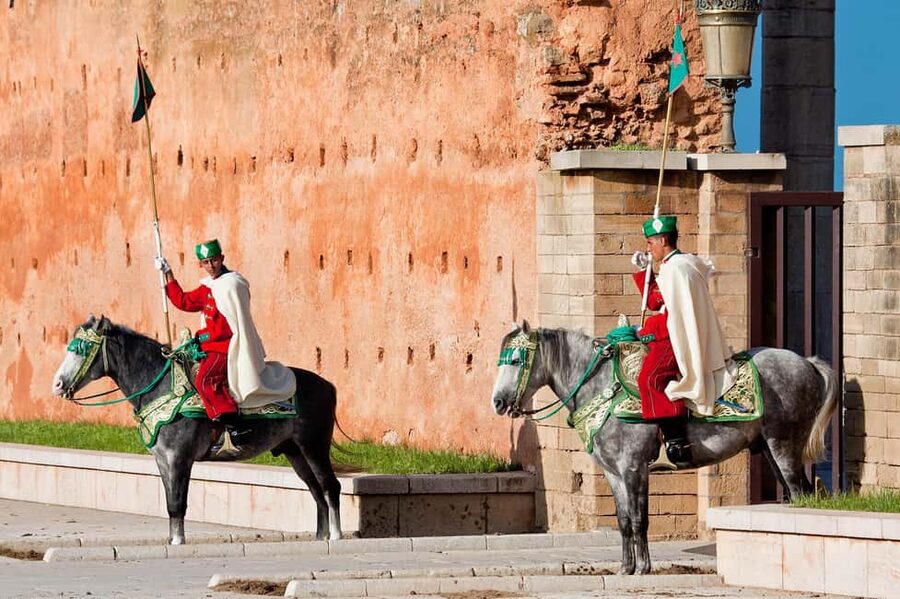 Marrakech: 3-Day Private Imperial Cities & Chefchaouen Tour - Who should book this Moroccan circuit?