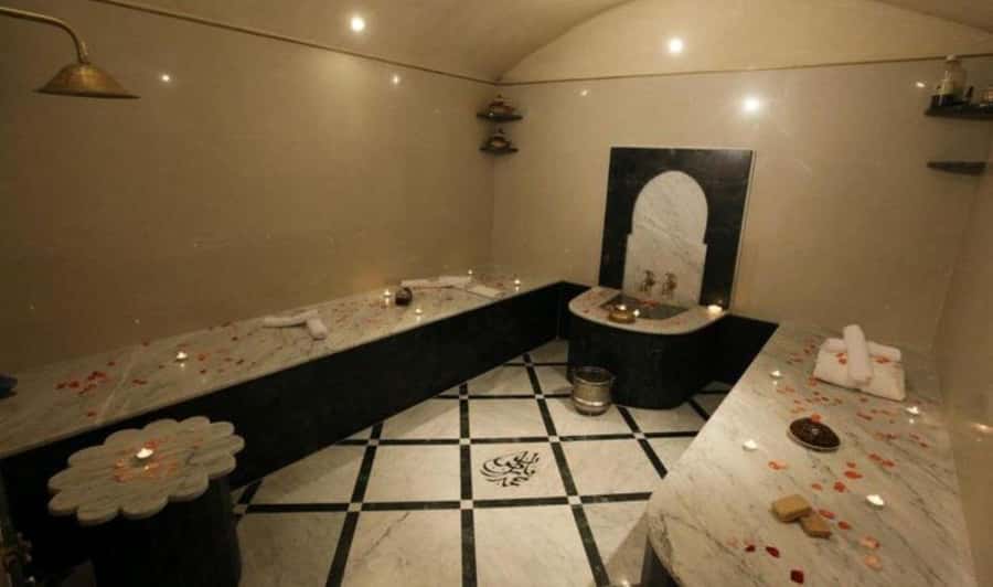 Marrakech: 3H Traditional Hammam, Massage & Hotel Transfer - The 45-minute massage after the scrub