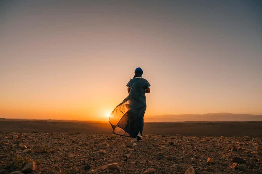 Marrakech: Agafay Desert Magical Overnight with Dinner Show - Pickup details and other practical concerns