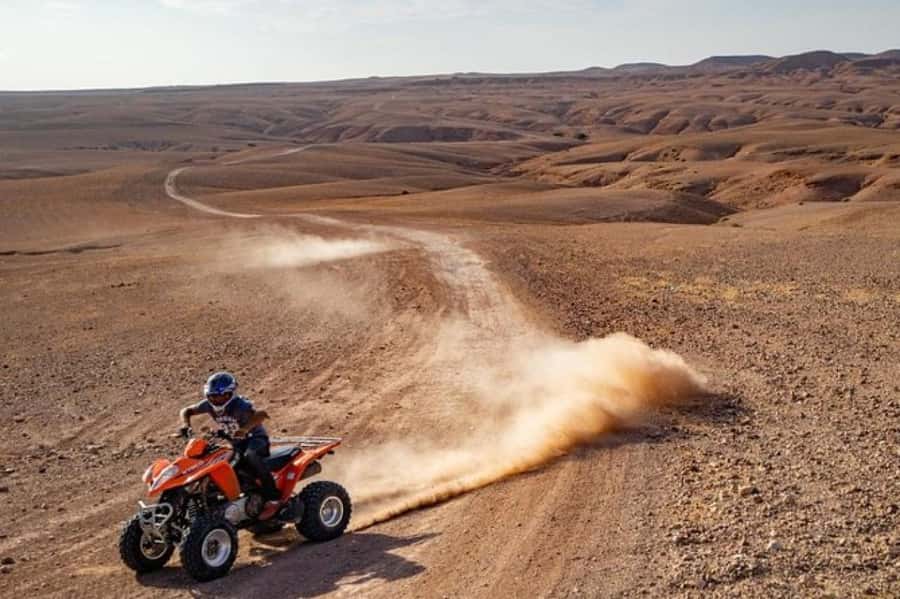 Marrakech: Agafay Desert Quad Biking Tour with Dinner-Show - Who should book this Agafay evening