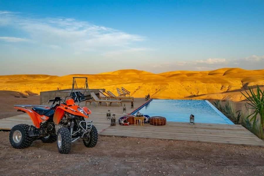 Marrakech: Agafay Desert Quad Biking Tour with Dinner-Show - A short lesson before you touch the throttle