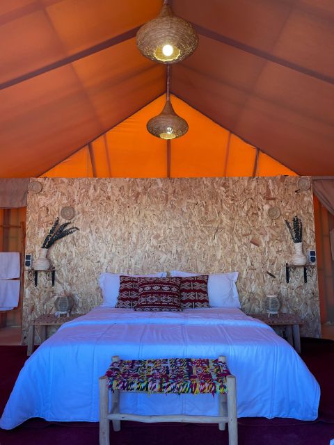 Marrakech: Agafay Desert Retreat, Tent, Dinner, Show & Pool - Sunrise and breakfast before returning to Marrakech