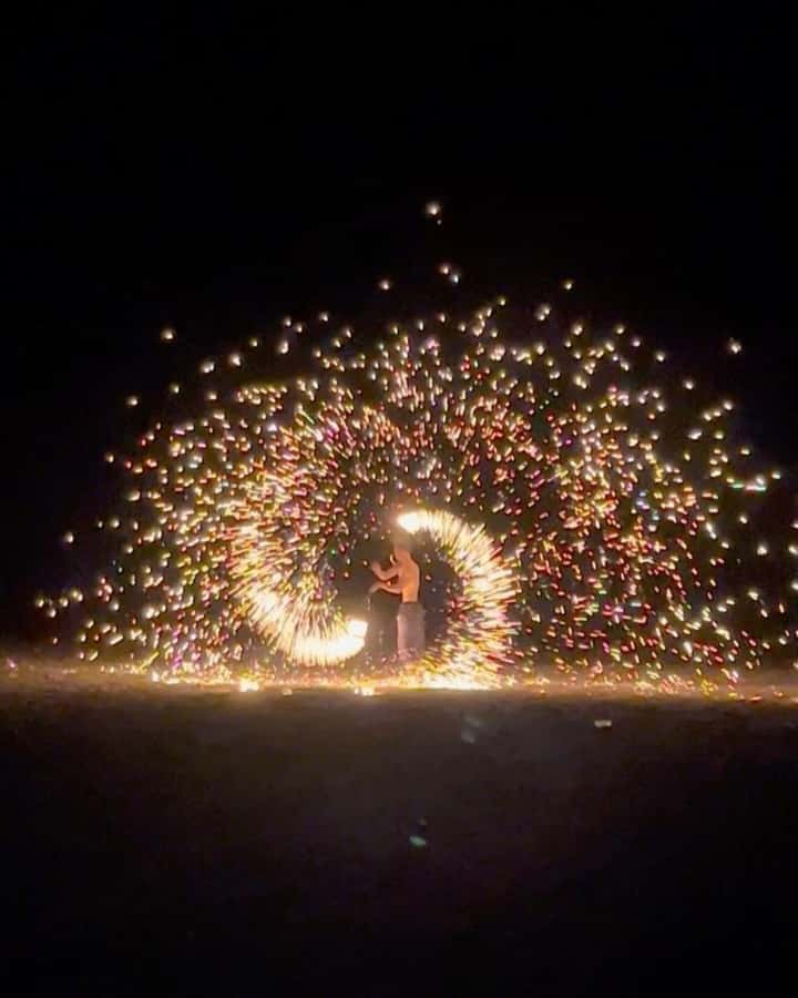 Marrakech: Agafay Desert Sunnet dinner with show - The argan cooperative gives the evening some depth