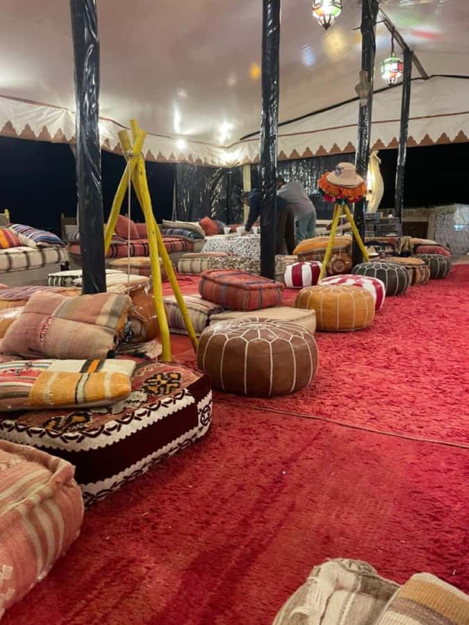 Marrakech: Agafay Desert Sunnet dinner with show - Who will enjoy this evening most