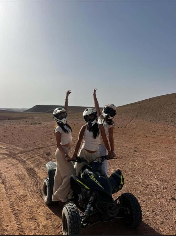 Marrakech: Agafay Desert Tour Quad bike & Dinner fire show - Guides, drivers, and how the organization affects your night