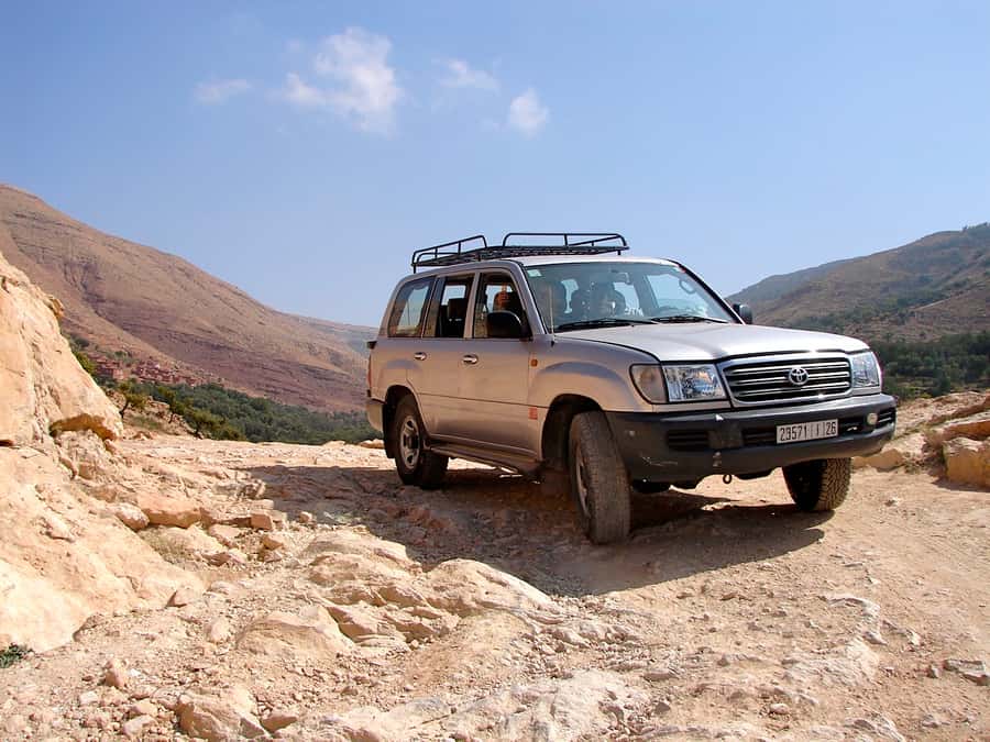 Marrakech: Atlas Mountains and Desert Safari with Lunch - Lalla Takerkoust and the climb toward Kik Plateau