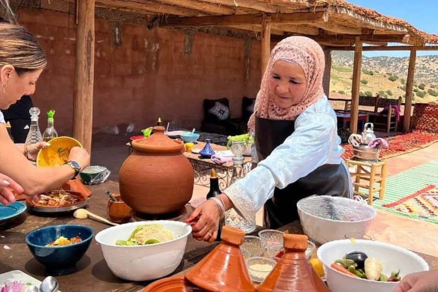 Marrakech: Atlas Mountains Cooking Class with Berber Family - What the family welcome adds