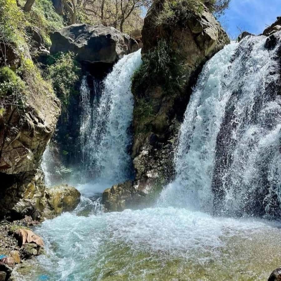 Marrakech: Atlas Mountains, Ourika Valley with Guide & Lunch - Eating beside the Ourika River