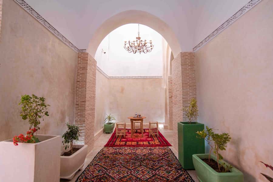 Marrakech: Authentic Moroccan Hammam Experience in Mouassine - From the Back Street to the Women’s Bathhouse