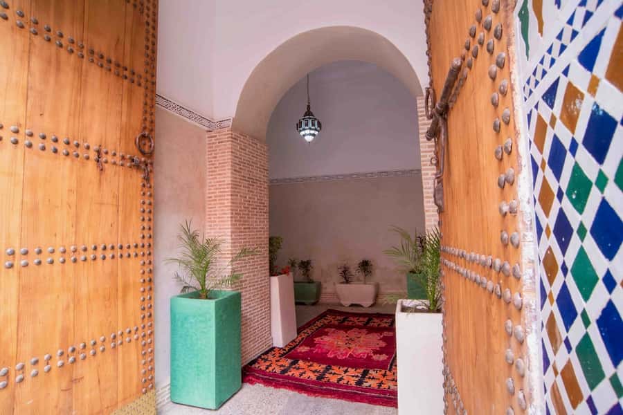 Marrakech: Authentic Moroccan Hammam Experience in Mouassine - The $25 Price and What You Get