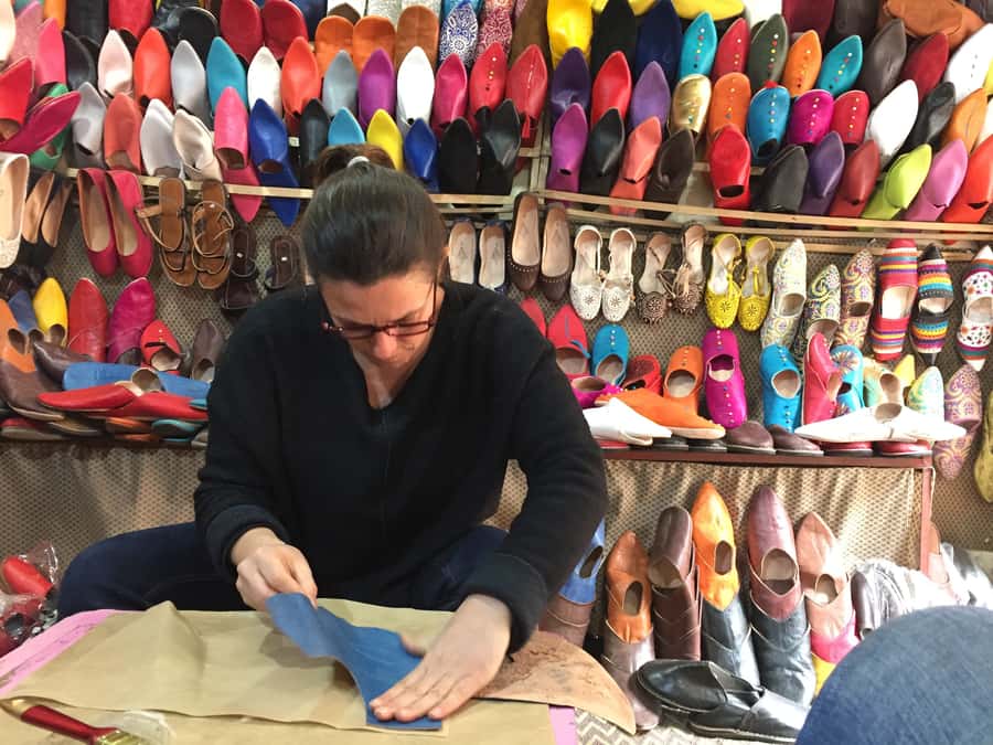 Marrakech: Babouch Making Workshop in the Medina - Tea, Moroccan sweets, and a slower Medina pause