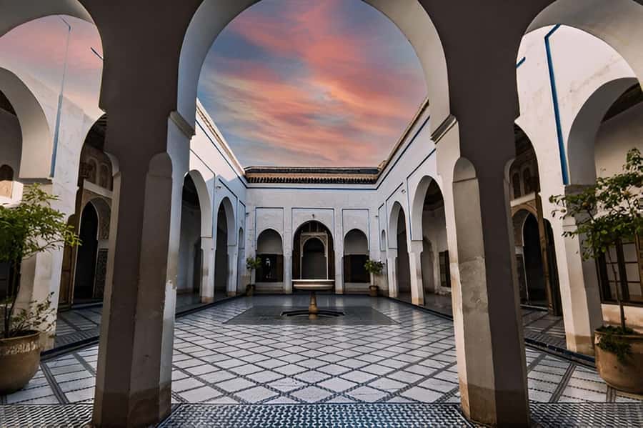Marrakech: Bahia Palace, Ben Youssef Medersa, & Souks Tour - Meeting at Jemaa el Fnaa